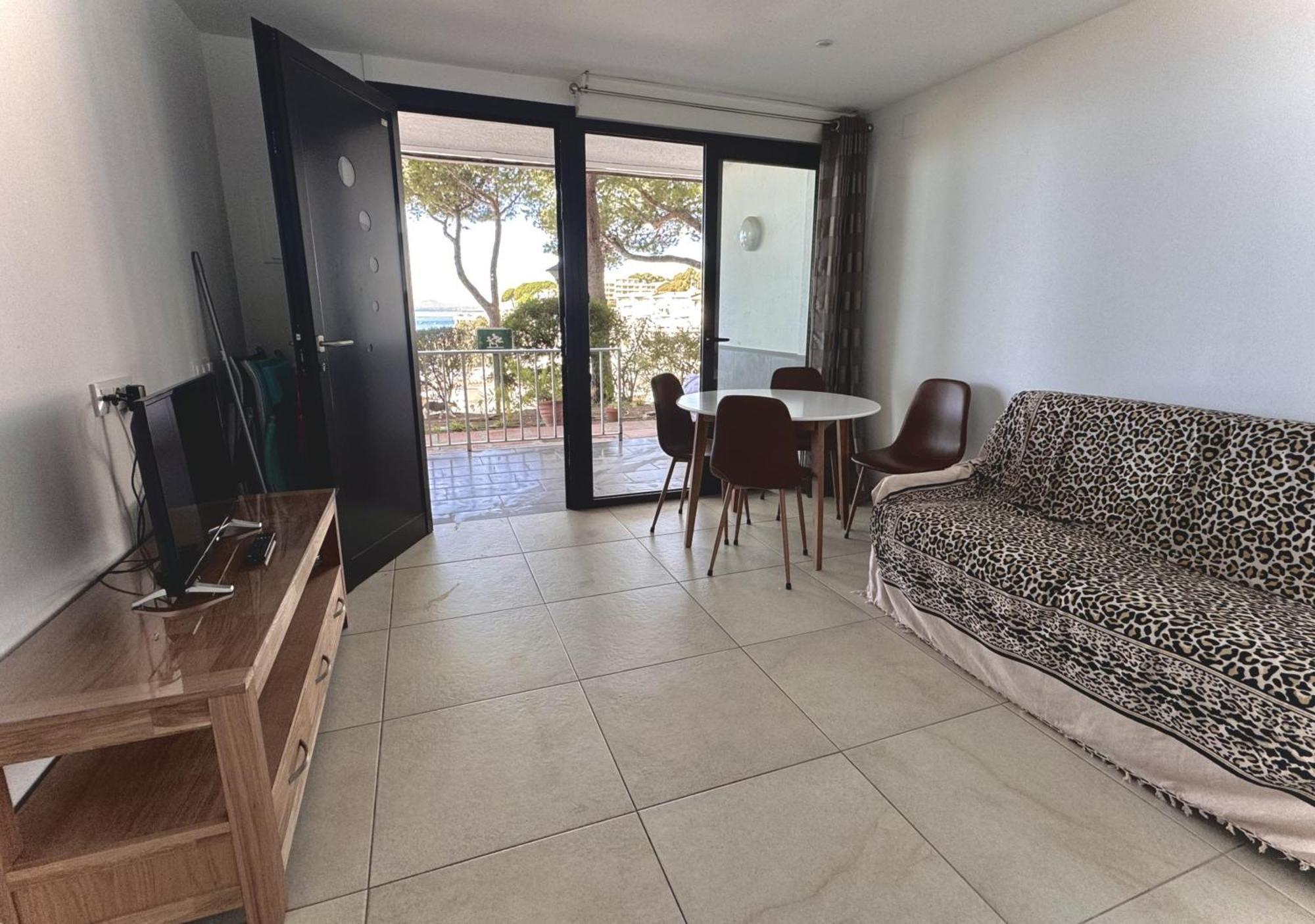 Bernie Apartamento Roses Exterior foto